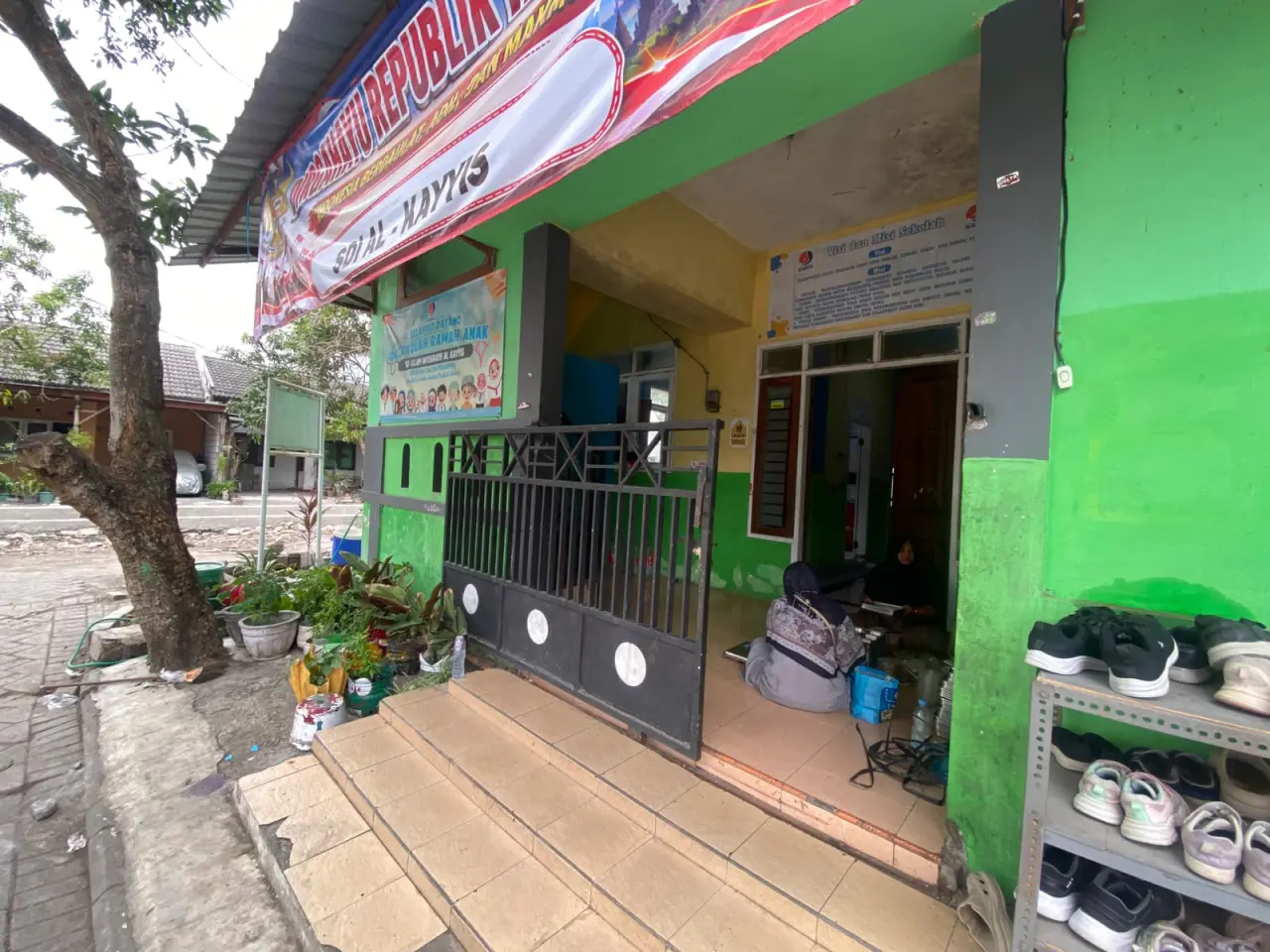 Foto Bangunan 2