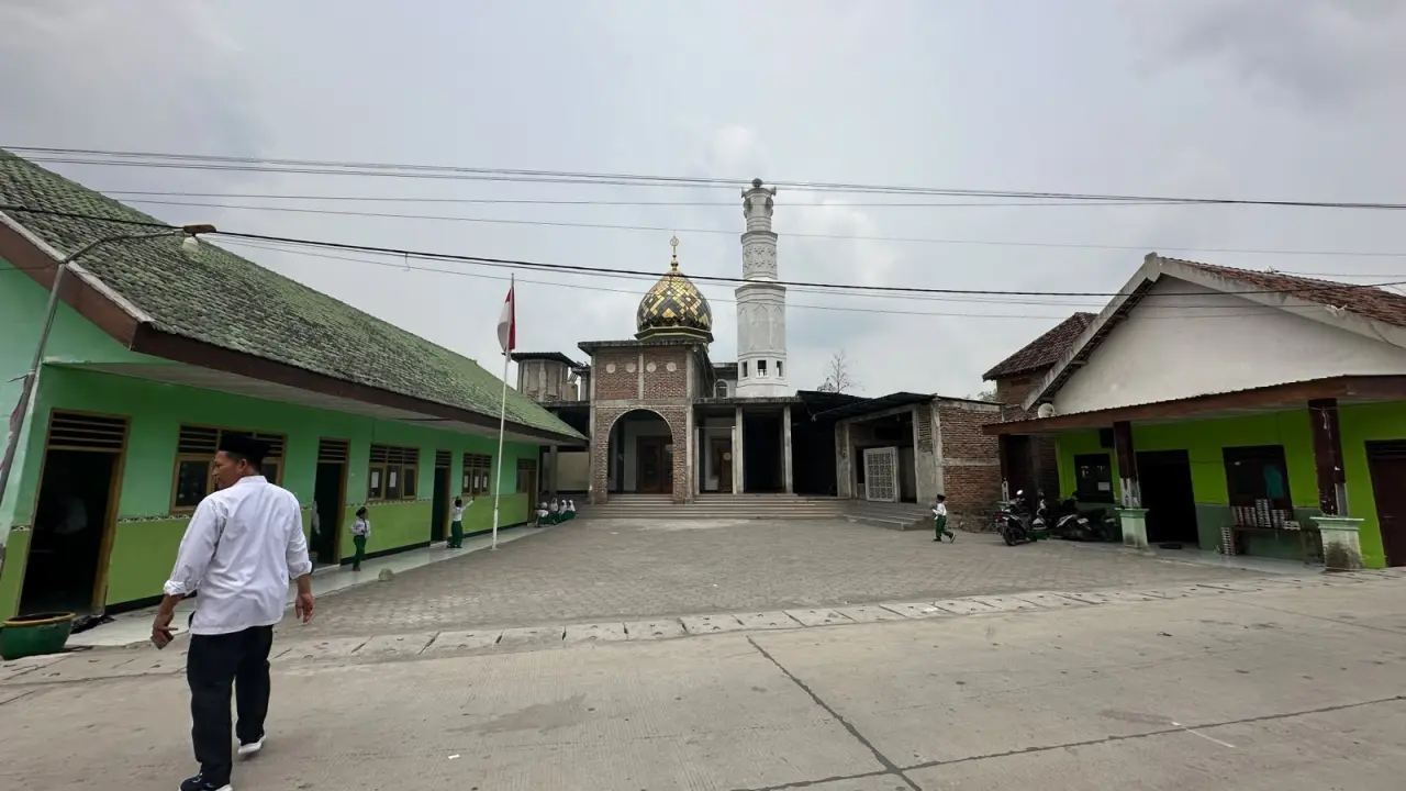 Foto Depan