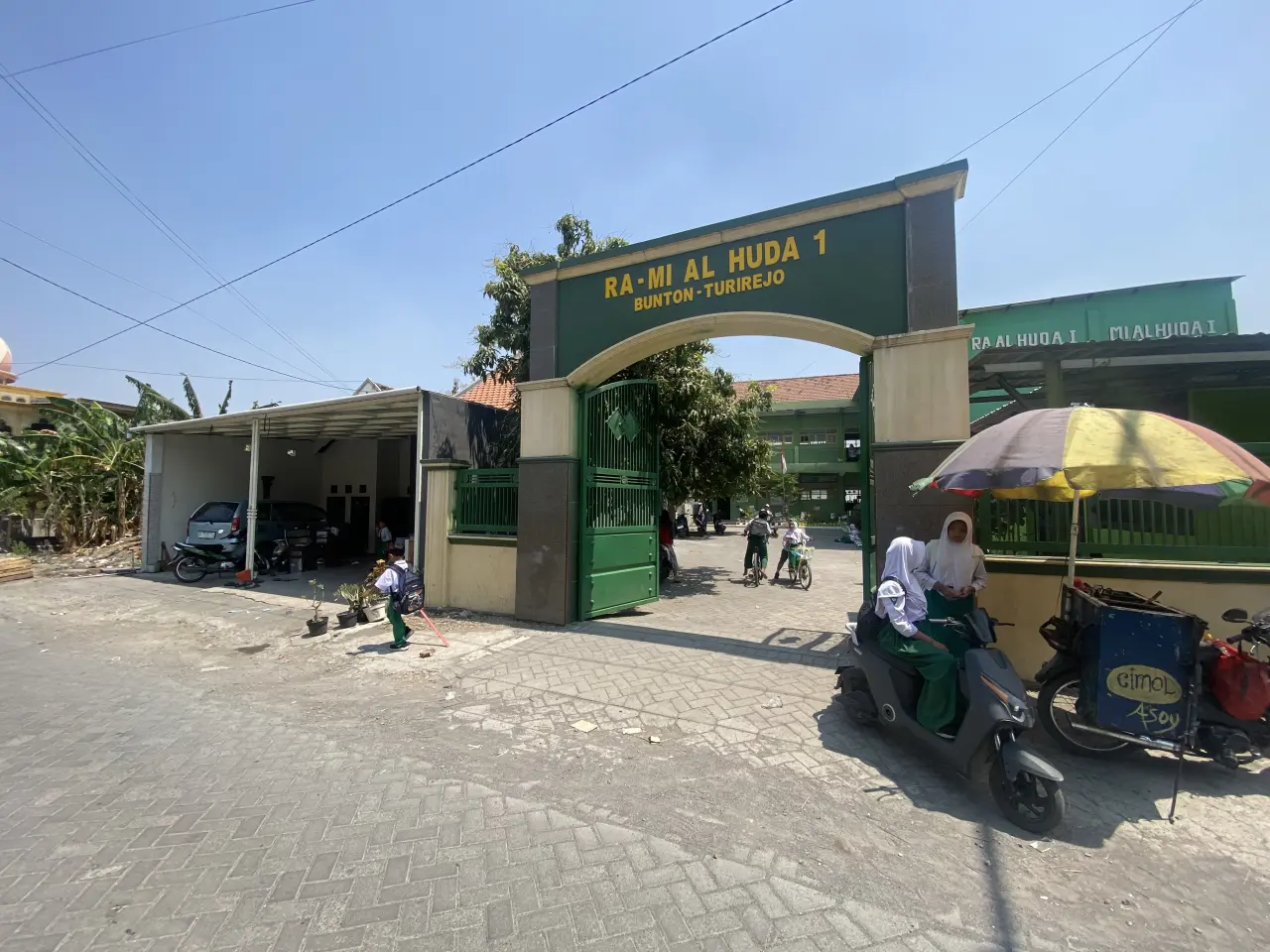 Foto Depan