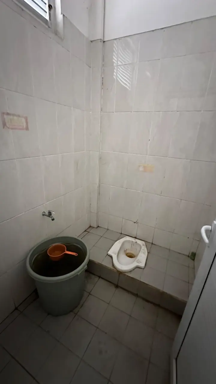 Foto Toilet 1