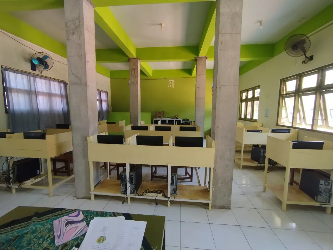Foto Bangunan 2