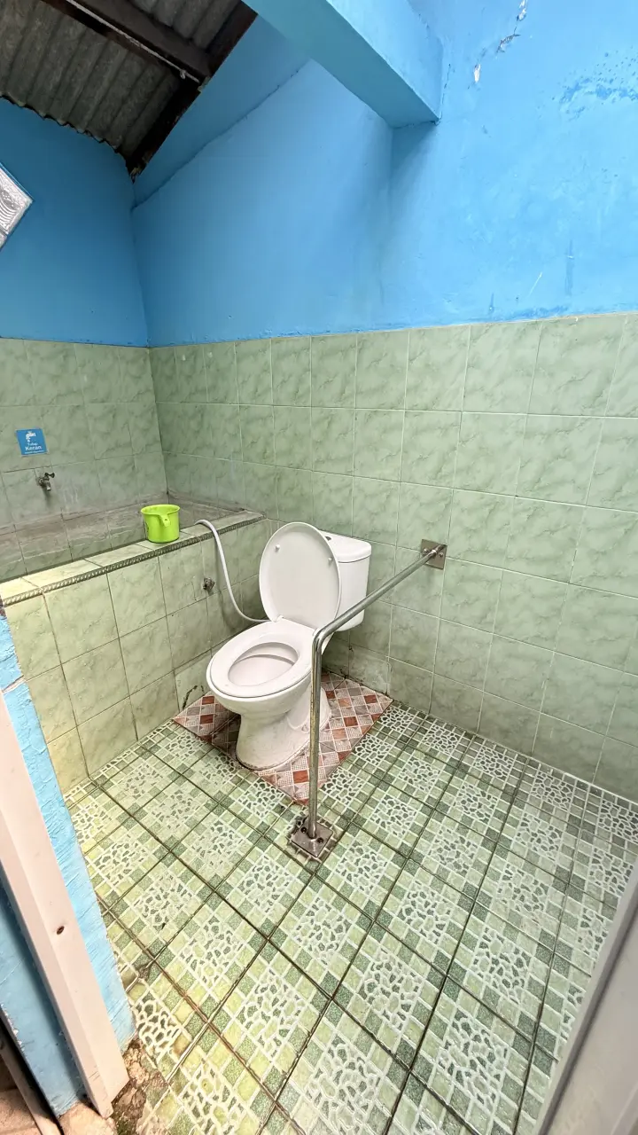 Foto Toilet 1