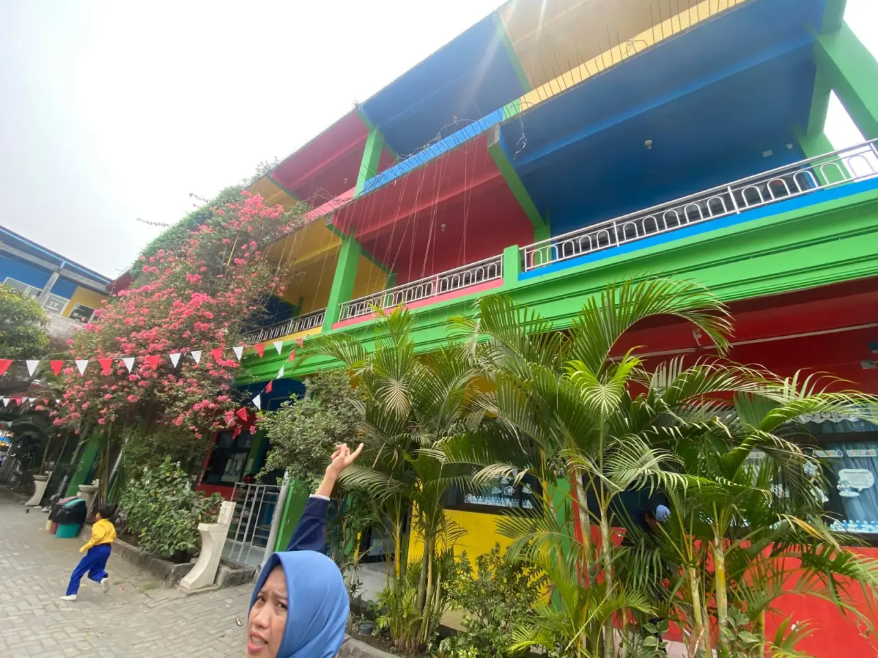 Foto Bangunan 2