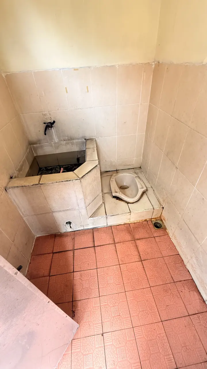 Foto Toilet 1